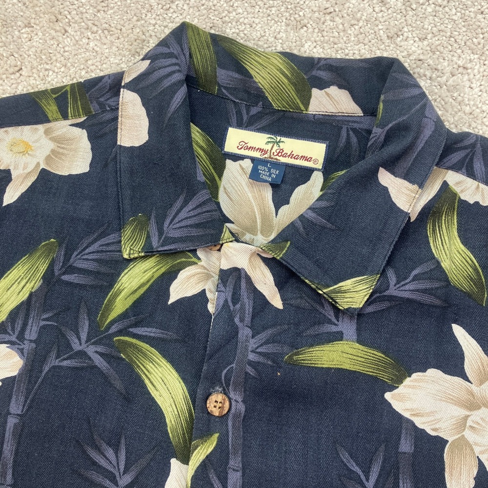Tommy Bahama Mens L Hawaiian Shirt Navy Blue Silk Floral Short Sleeve Button Up